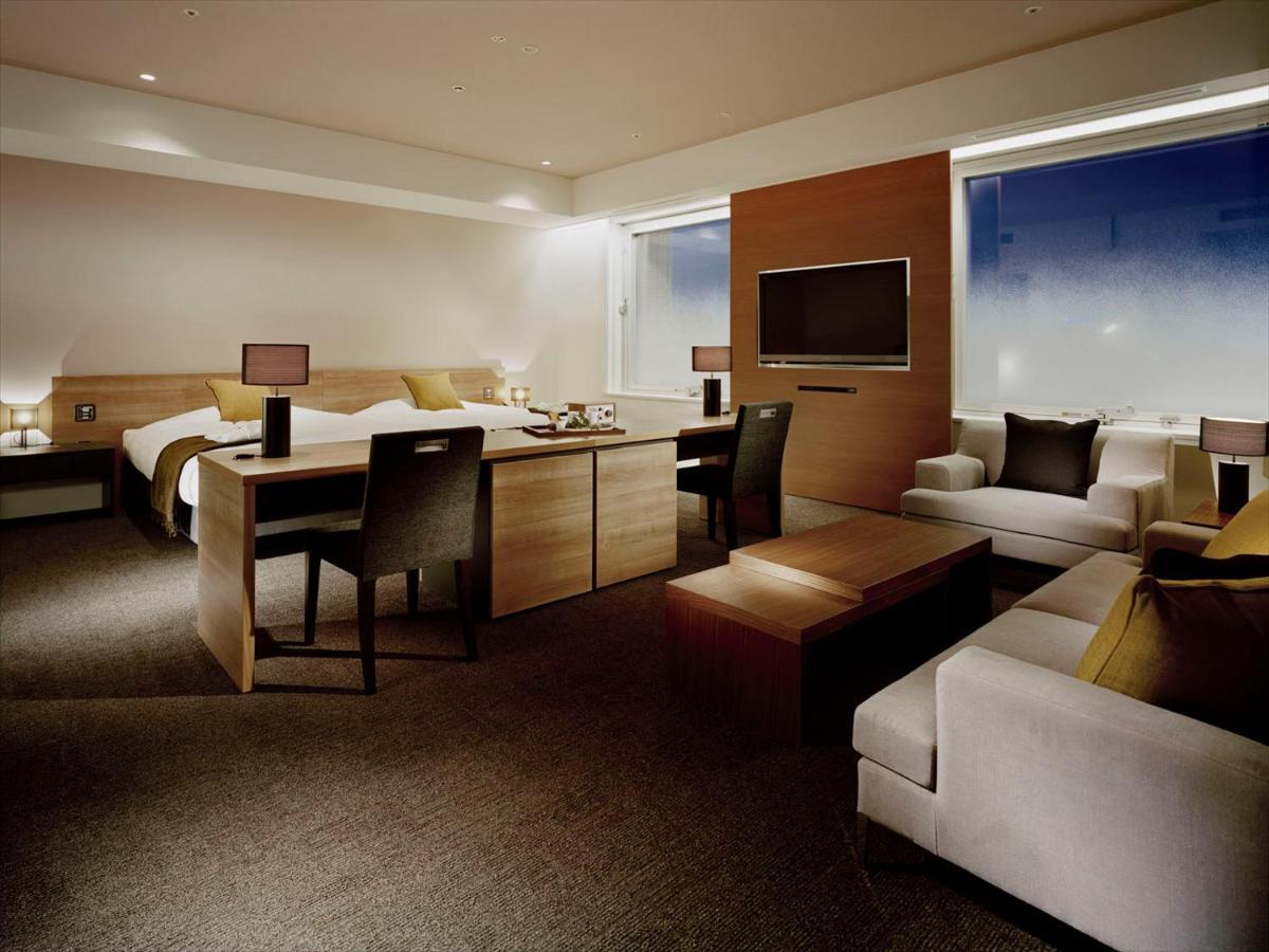 Hotel Tenza At Station 3*